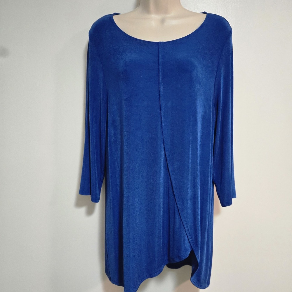 Chico's Travelers Size 1 (M) Blue Stretch Knit 3/4 Sleeve Tulip Hem Tunic Top